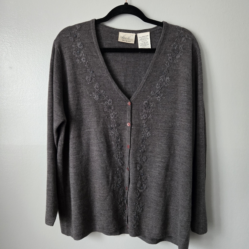 Vintage Kathie Lee Gray Floral Embroidered V-Neck Cardigan Sweater Size 18W/20W